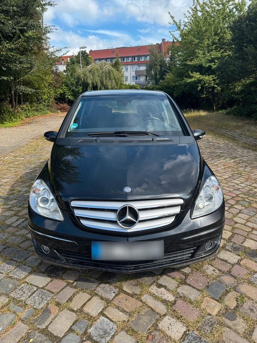 Mercedes-Benz B 170