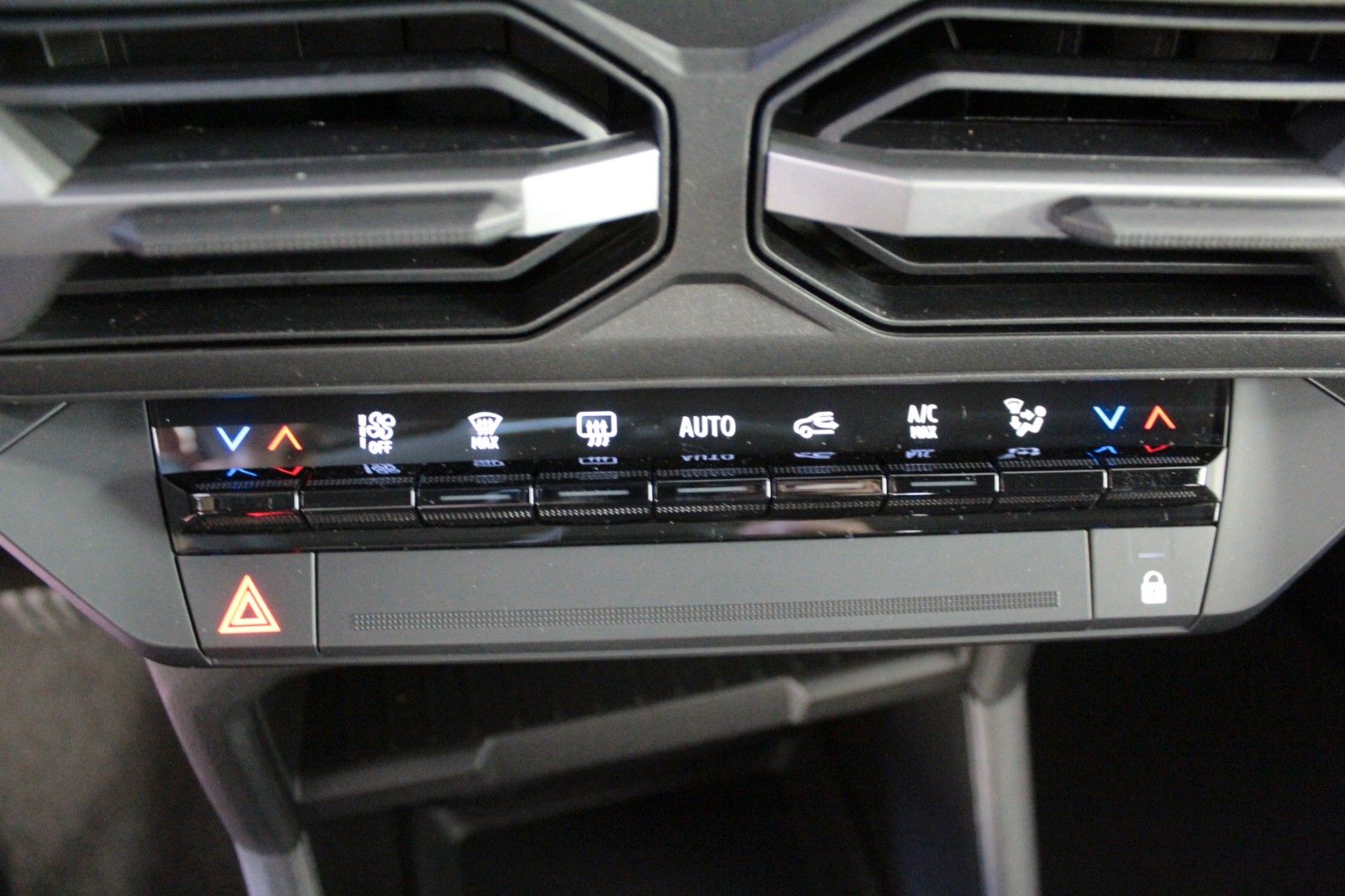 Fahrzeugabbildung Dacia Bigster hybrid 155 Expression*Winter-Plus-Paket*