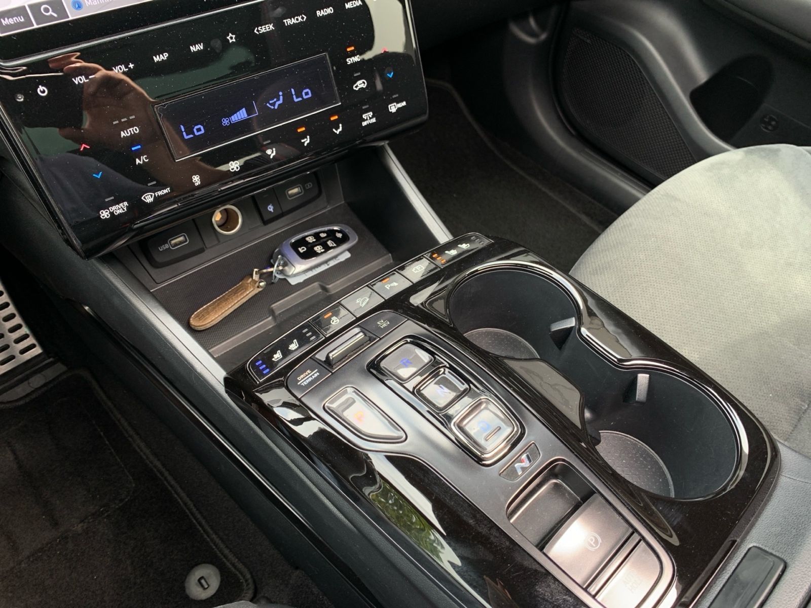 Fahrzeugabbildung Hyundai TUCSON 1.6 T-GDI N Line Plug-In Hybrid 4WD Assi