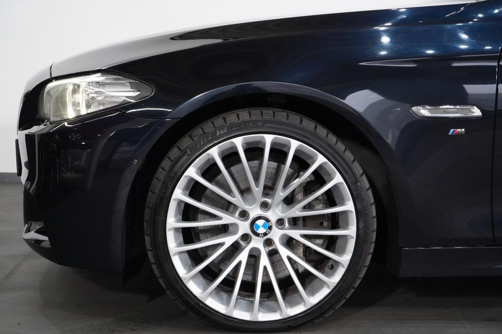 BMW M550 d Touring xDrive 381 ch • BVA • Harman Kardon • HUD • Toit Panoramique