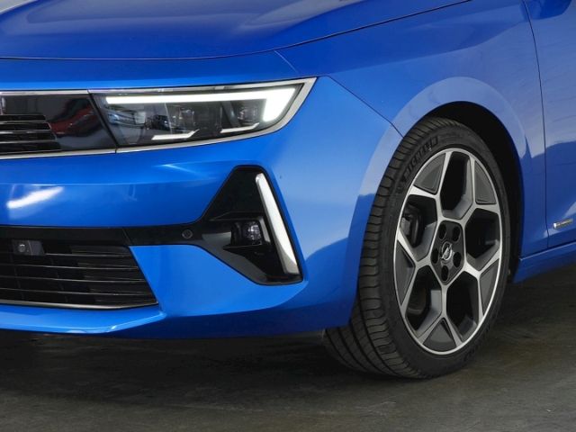Astra L ST ULTIMATE PHEV AT+LED PIXEL MATRIX+NAV