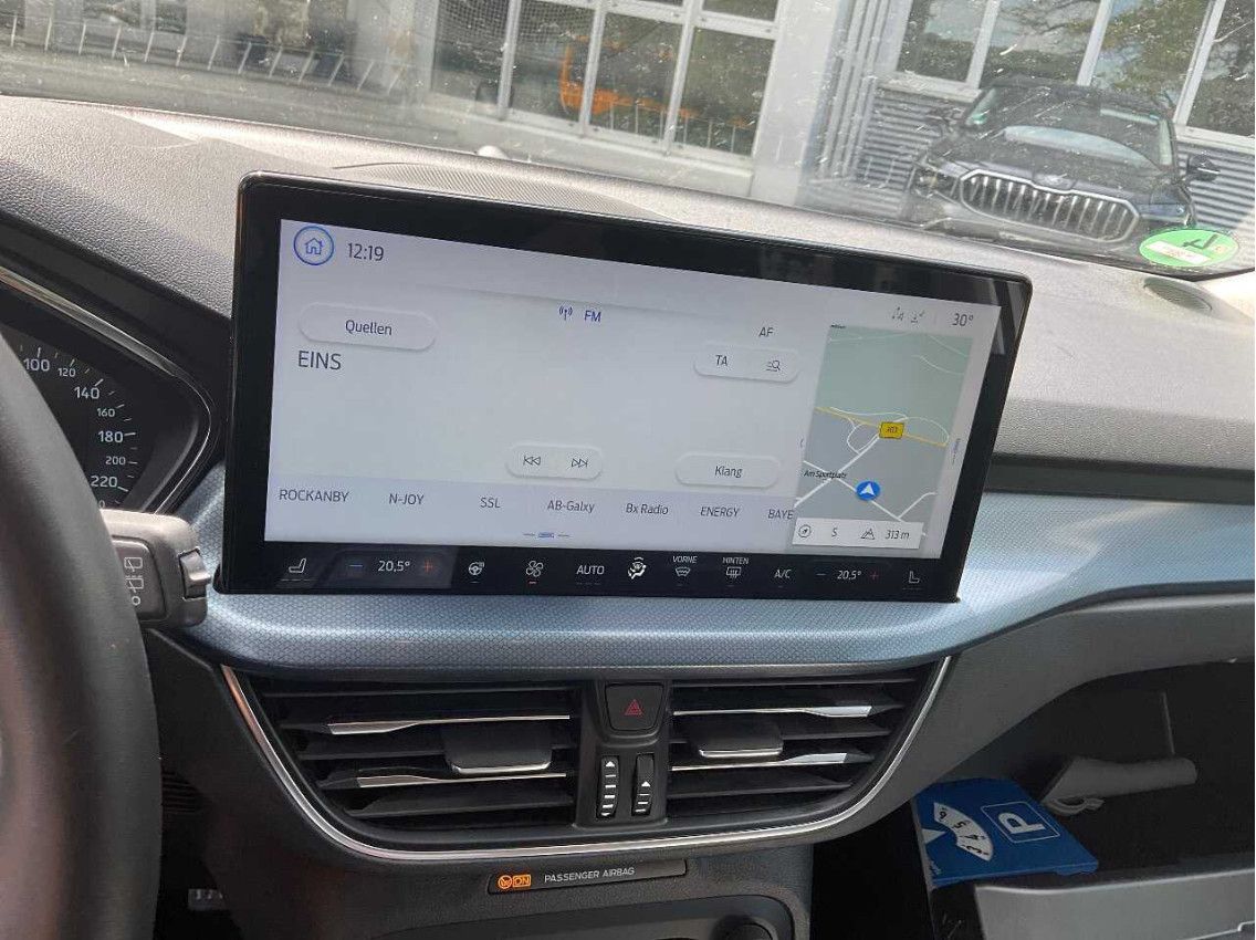 Fahrzeugabbildung Ford Focus Tur 1.5d AT8 Active LED/NAVI/SHZ/AHK/8Fa