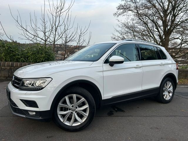 Volkswagen Tiguan 2.0 TDI DSG Highline Navi/LED/AHK