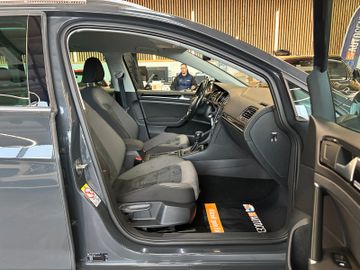 MYAUTOCENTER – Gebraucht- und Jahreswagen mit Werkstattservice in Pfaffenhofen Volkswagen Golf VII Variant Highline BMTStart-Stopp*Klima*