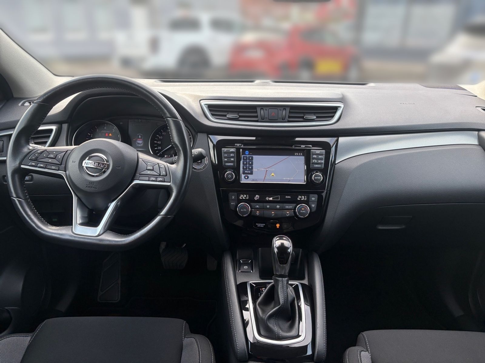 Fahrzeugabbildung Nissan Qashqai 1.2 DIG-T N-Connecta 4x2 *AHZ* 360°*AT*