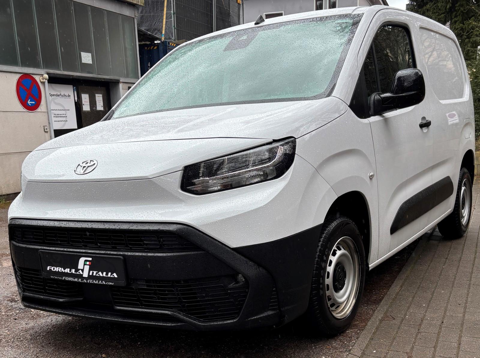 Toyota L1 Meister mit Klima, Virtual, Navi, Carplay