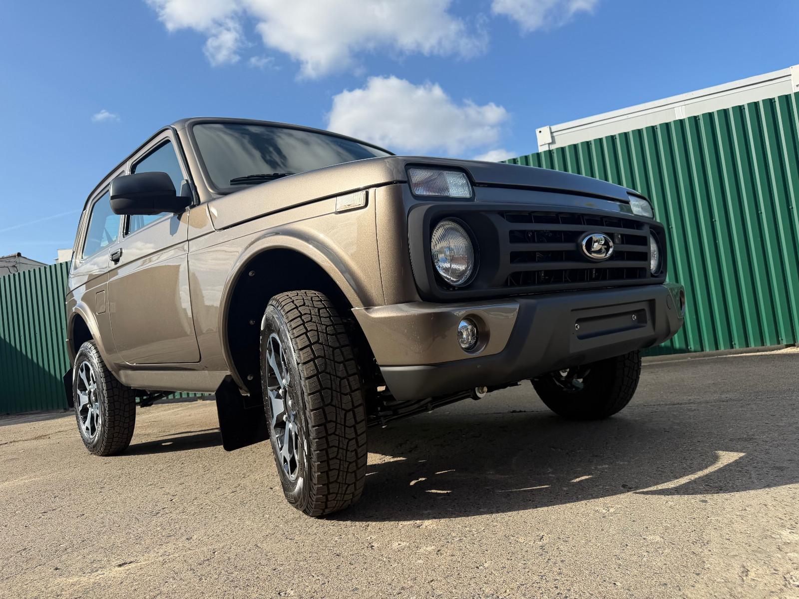 Lada Niva LEGEND URBAN "PREMIUM PLUS"!