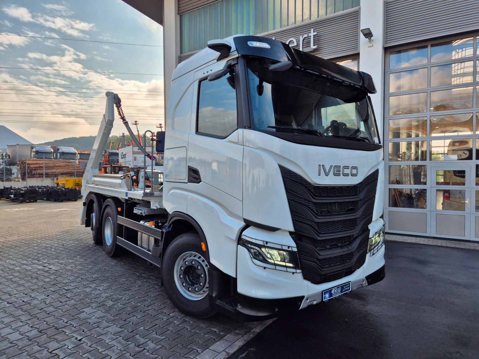 Fahrzeugabbildung Iveco AS280X58Y/ PS ON Meiller AK 16. T Funk AHK Cam