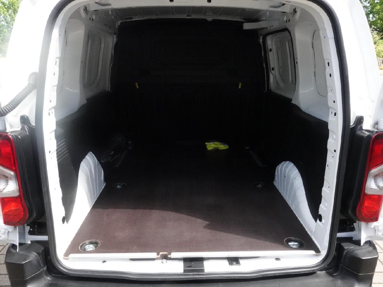 Fahrzeugabbildung Opel Combo Cargo 1,2 Edition