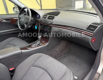 Mercedes E 200 - 11