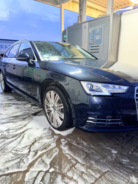 Image of Audi A4