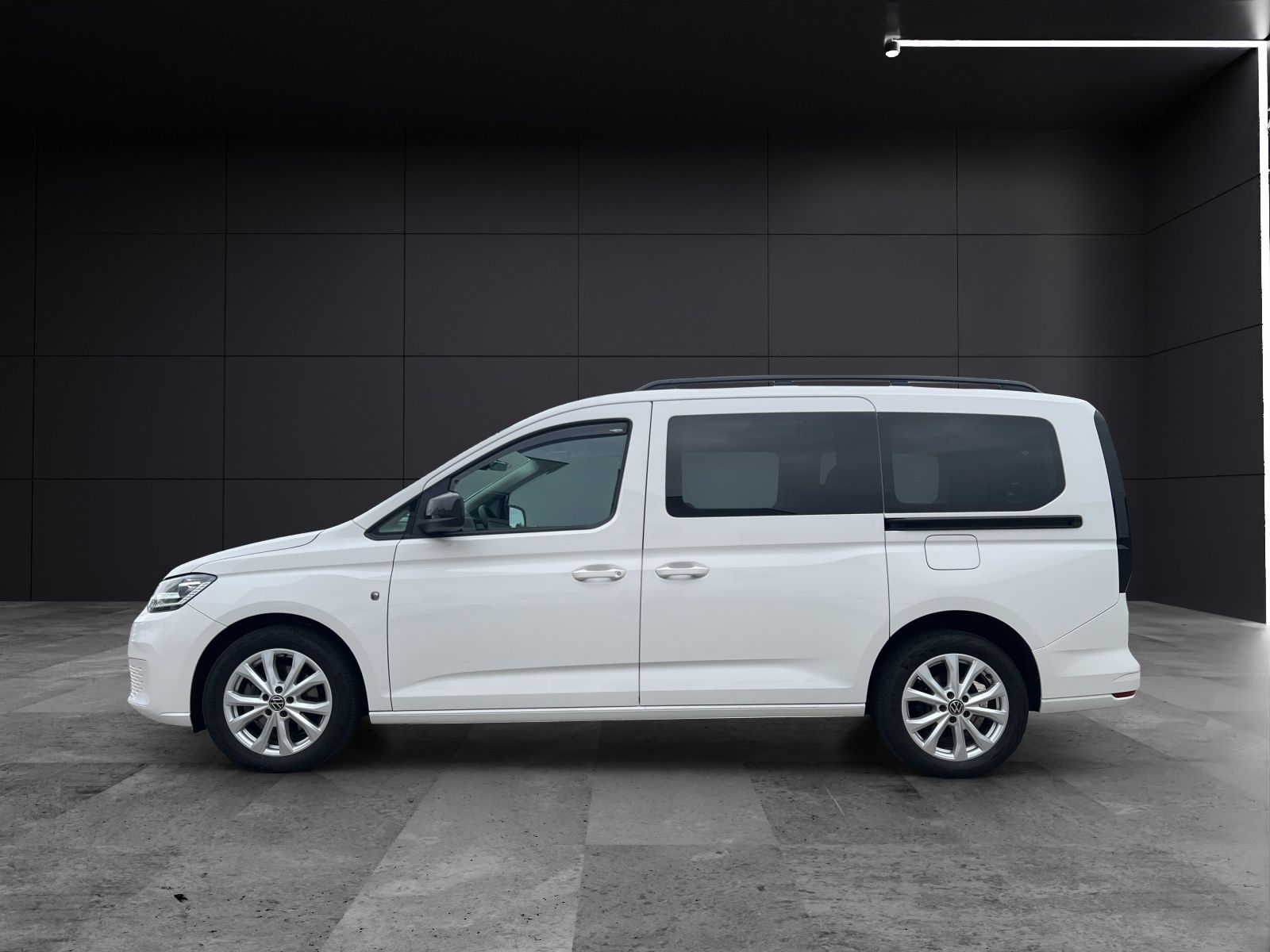 Fahrzeugabbildung Volkswagen Caddy Maxi TDI Life Standhzg. LED AHK Navi GRA P