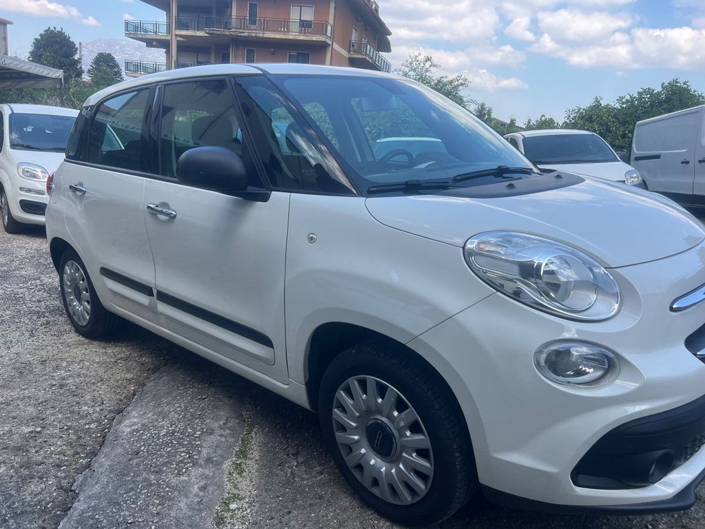 Image of Fiat 500L Urban