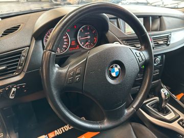 BMW X1 sDrive *TÜV0928*VOLL-LEDER*NAVI*PDC*2-ZONEN*