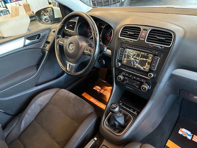 Volkswagen Golf VI*TEMPO*NAVI*PDC*ALCANTARA*1-HAND*