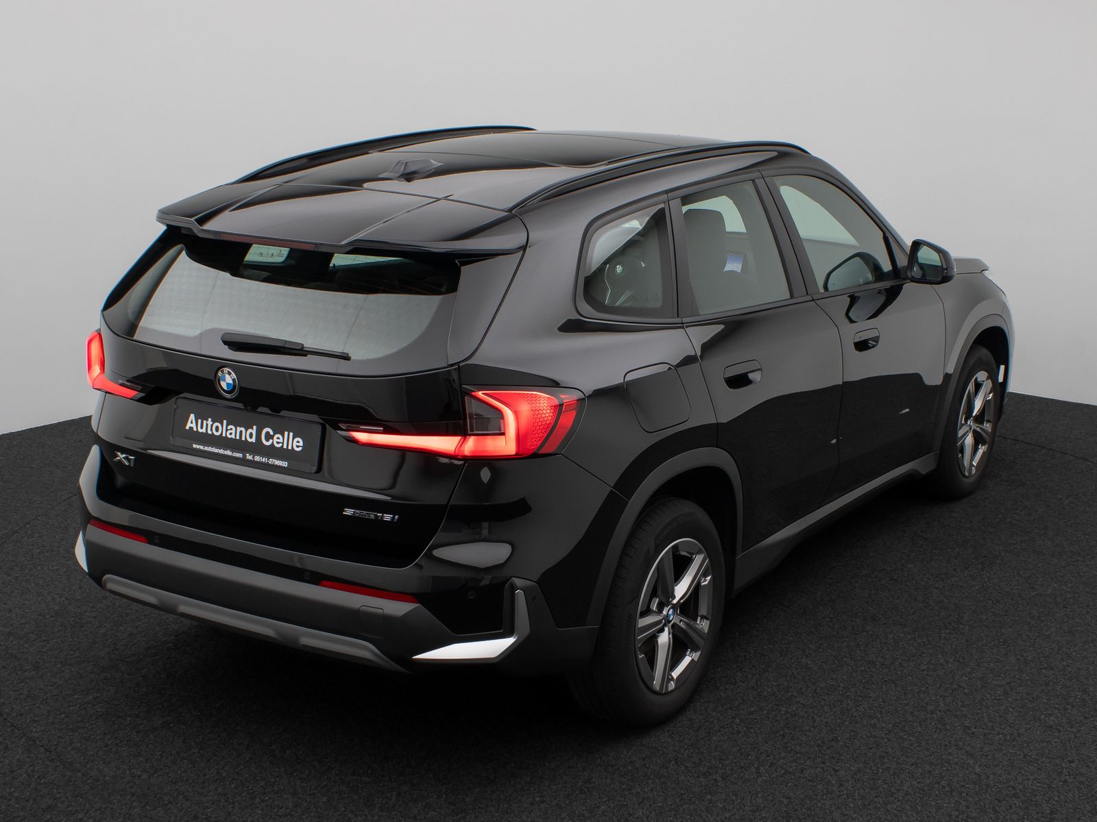 Fahrzeugabbildung BMW X1 sD18i Panorama Kamera DAB H/K Komfort Sport