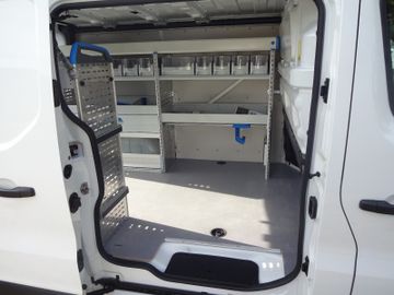 Opel Vivaro - 11