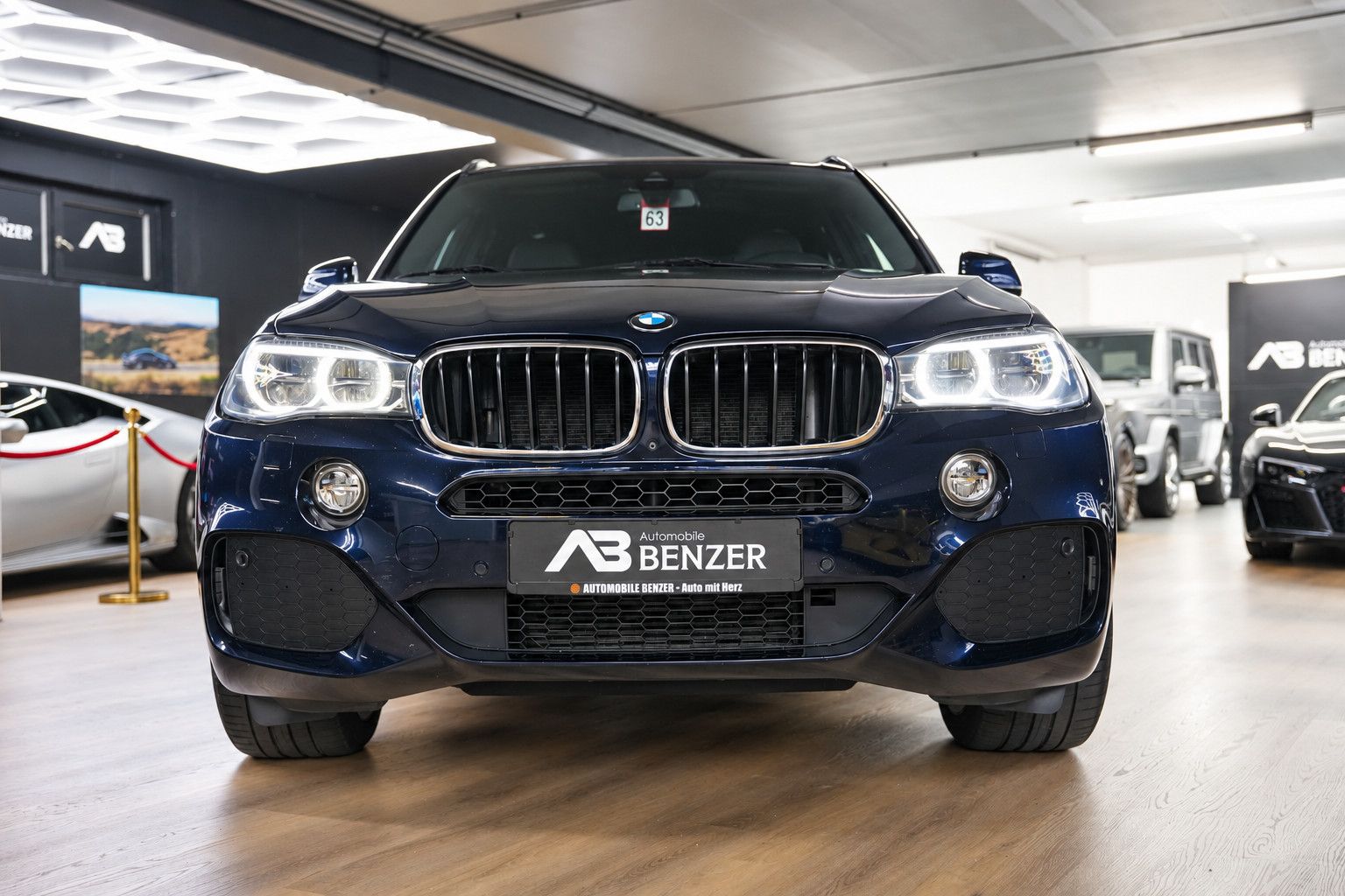 Fahrzeugabbildung BMW X5 xDrive 30d *M-Paket*HUD*Memory*Rückfahrkamera