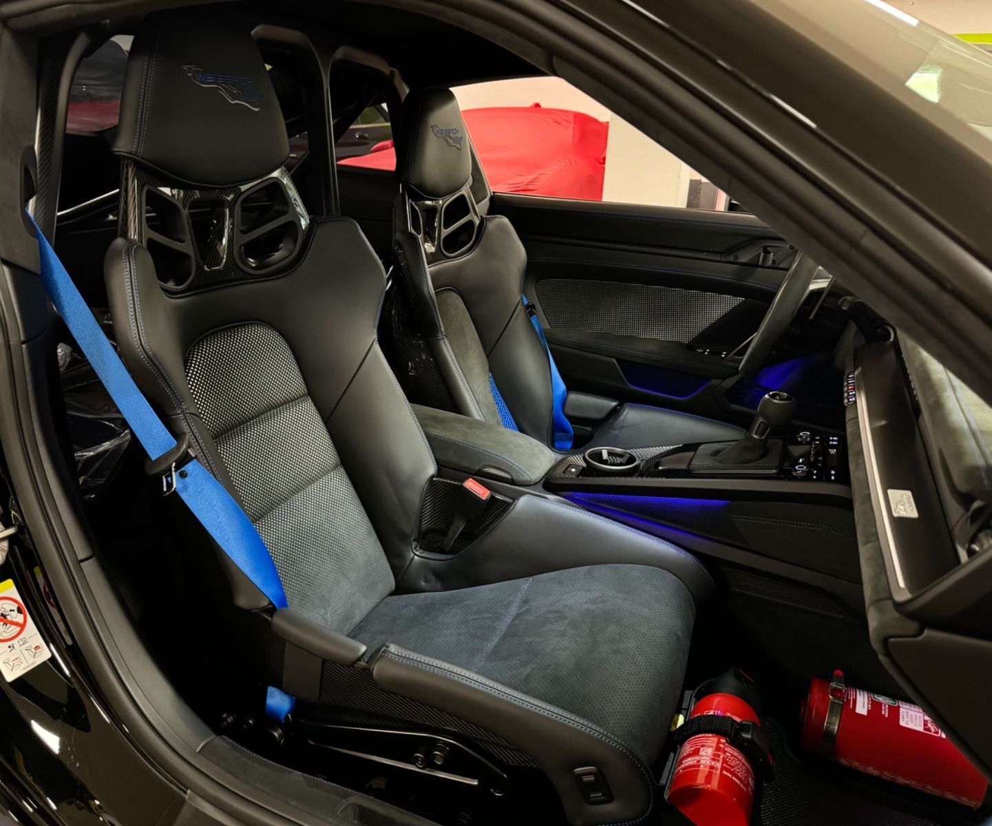 Fahrzeugabbildung Porsche 992 GT3 RS WEISSACH CARBON-KÄFIG CERAMIC 24 FULL