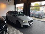 Audi RS3 RS 3 Sportback 2.5 TFSI quattro - Audi RS3 mit Benzin-Antrieb: Kleinwagen