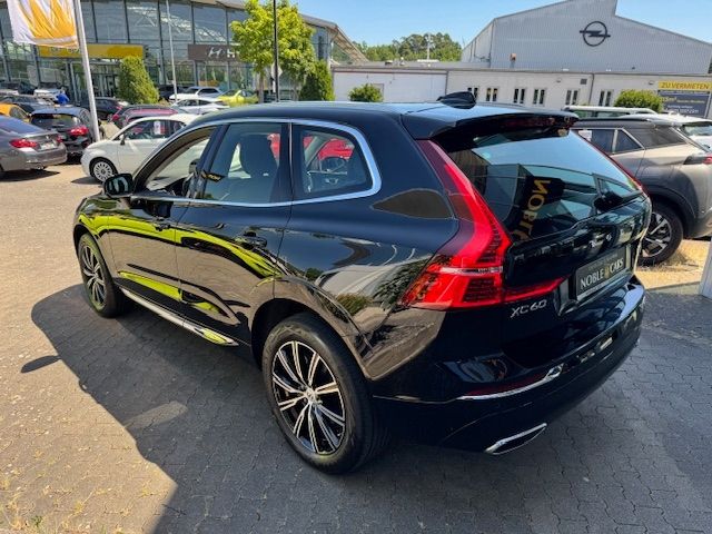 Fahrzeugabbildung Volvo XC60 Inscription AWD LEDER RFK 19"