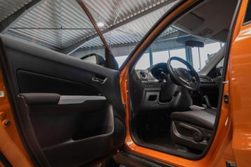 Bild 12 Suzuki Vitara 1.6 Comfort 4x2 Klimaauto Navi AHK abn.