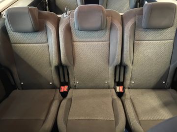 MYAUTOCENTER – Gebraucht- und Jahreswagen mit Werkstattservice in Pfaffenhofen Peugeot Rifter Allure L2*2. Hand*AHK*Klima*Navi*7-Sitzer