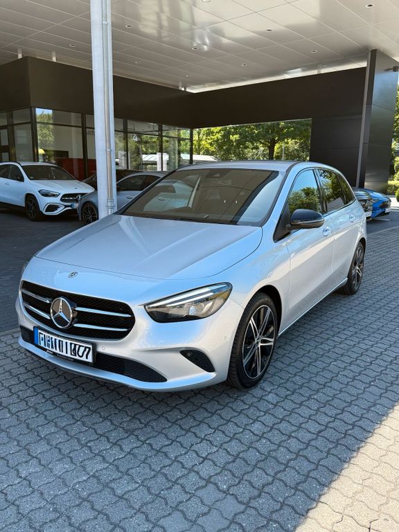 Image of Mercedes-Benz B 200
