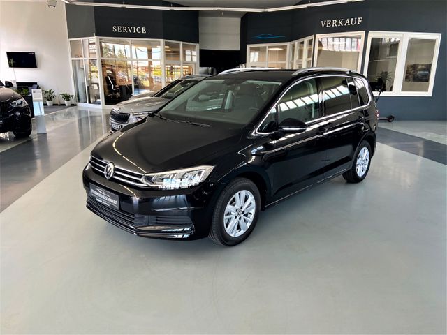 Volkswagen Touran 1.5TSI DSG LED.ACC Navi PDC 7-Sitzer