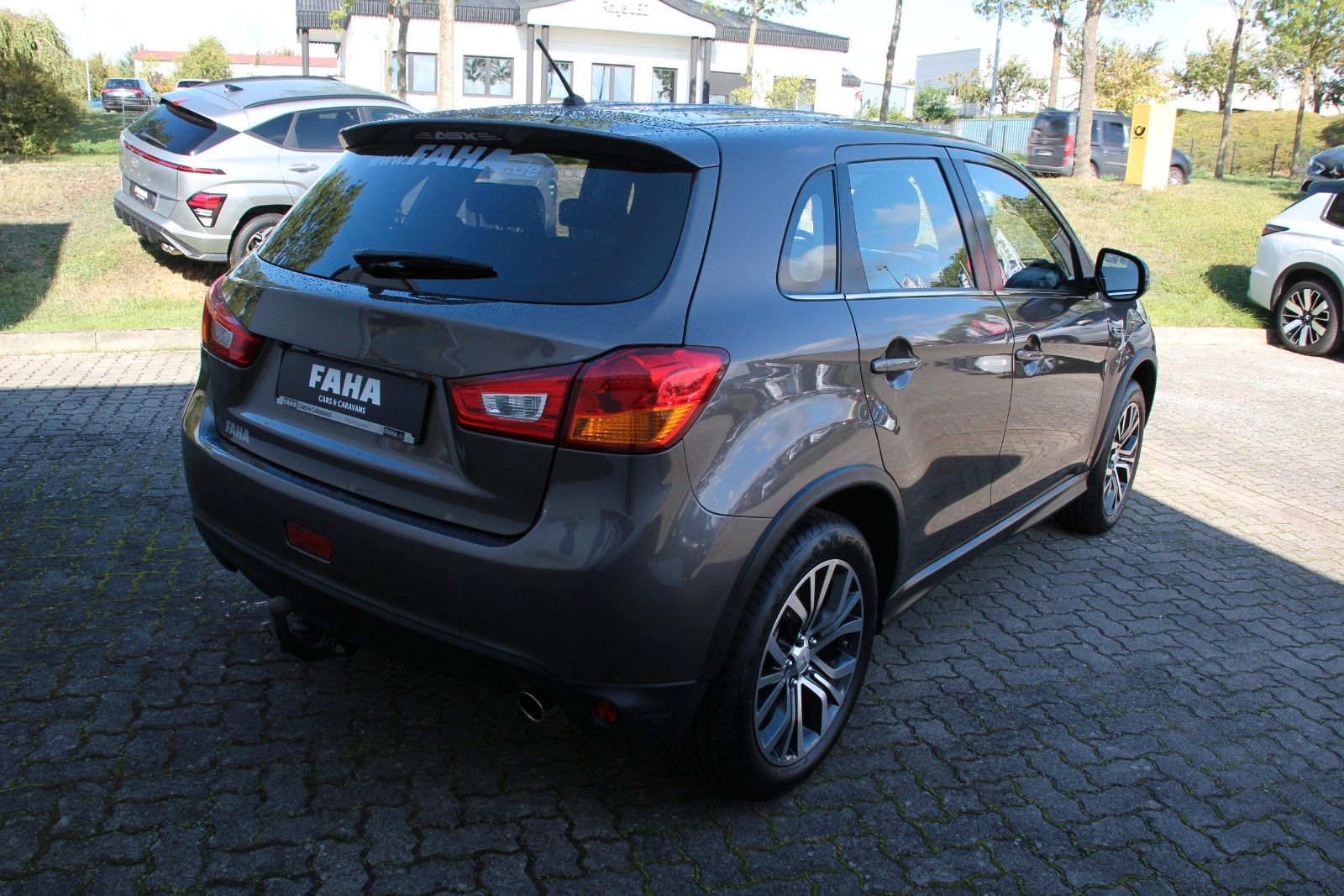 Fahrzeugabbildung Mitsubishi ASX SUV-Star 2WD