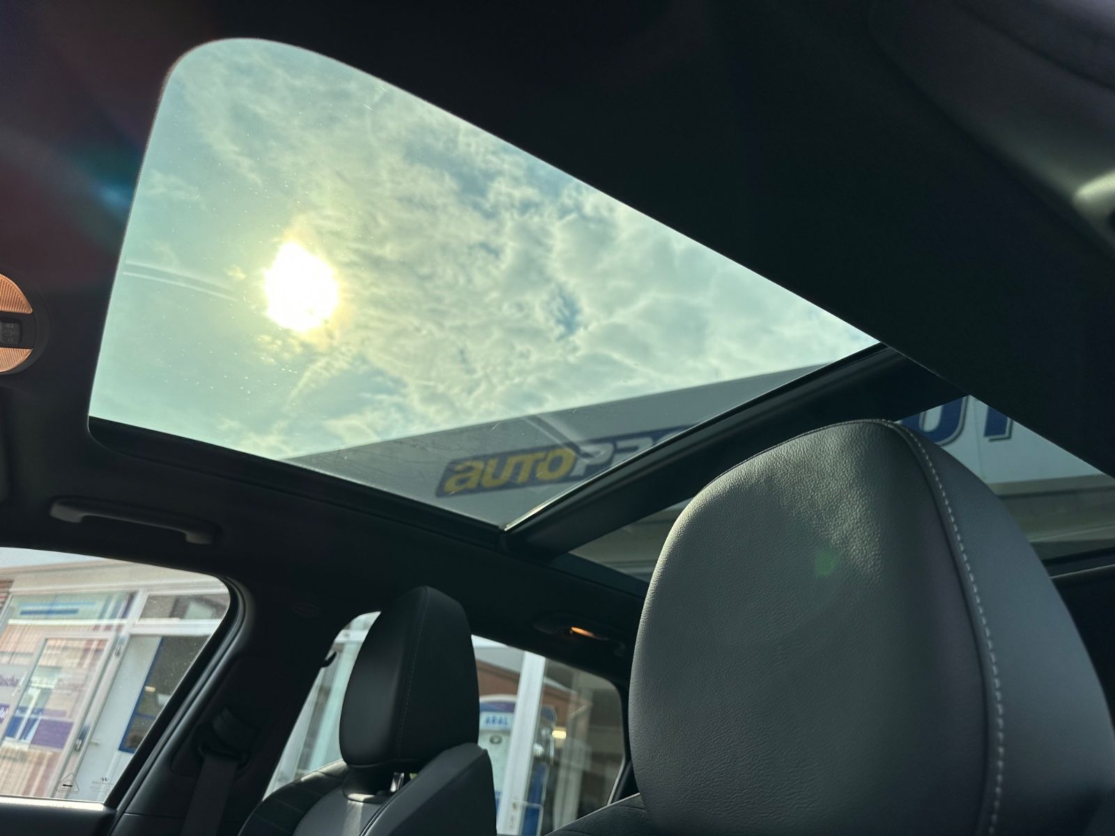 Fahrzeugabbildung Hyundai i30 1.0 T-GDI N Line Pano/Navi/LED/Carplay