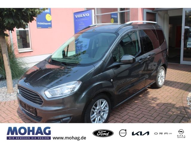 Ford Tourneo Courier 1.0 EcoBoost Titanium