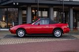 Mazda MX-5 1.6i - Mazda MX-5: 1.6