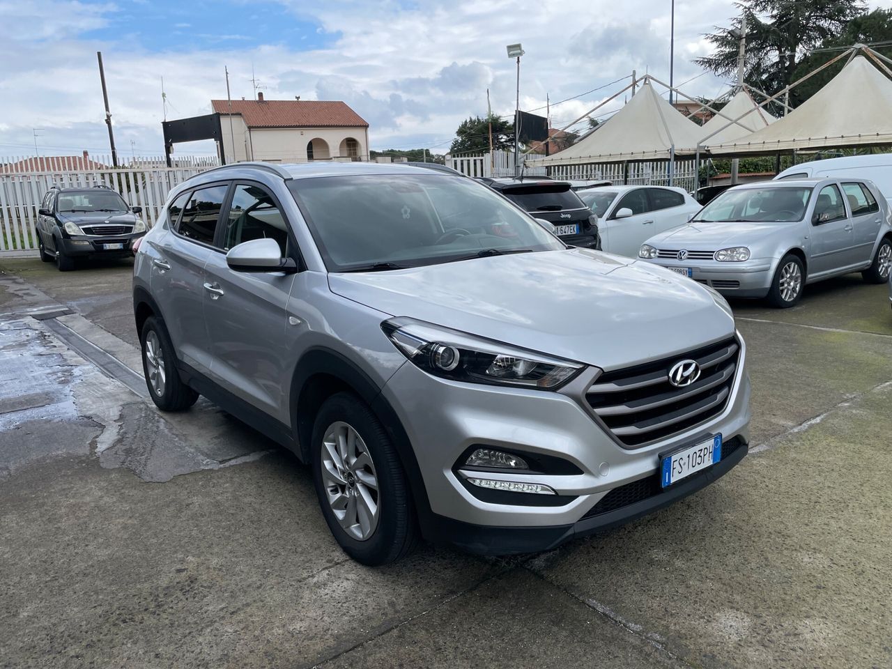 HYUNDAI Tucson