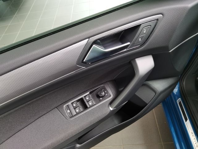 Touran 1.5 TSI ACTIVE NAVI AHK KAMERA DSG 7-Gang