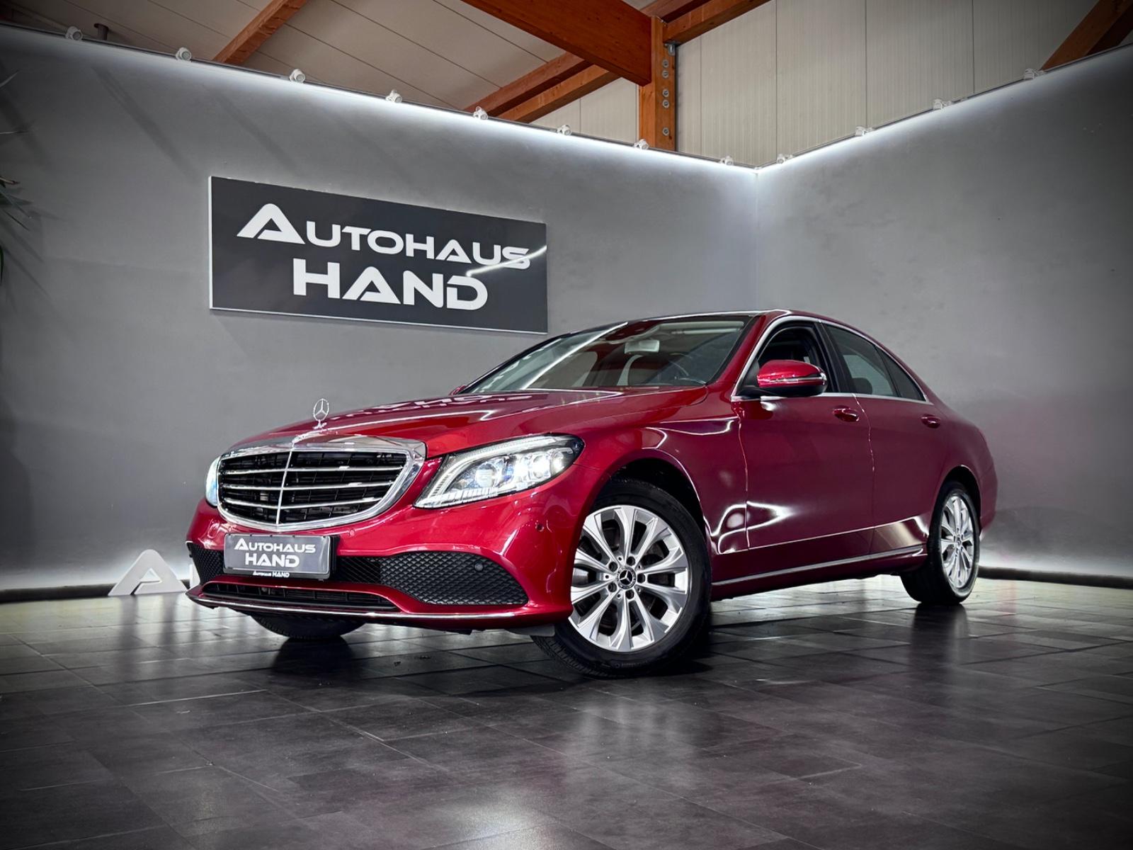 Mercedes-Benz C300*Kamera*4Matic*LED*Navi*Pano*Head-Up*
