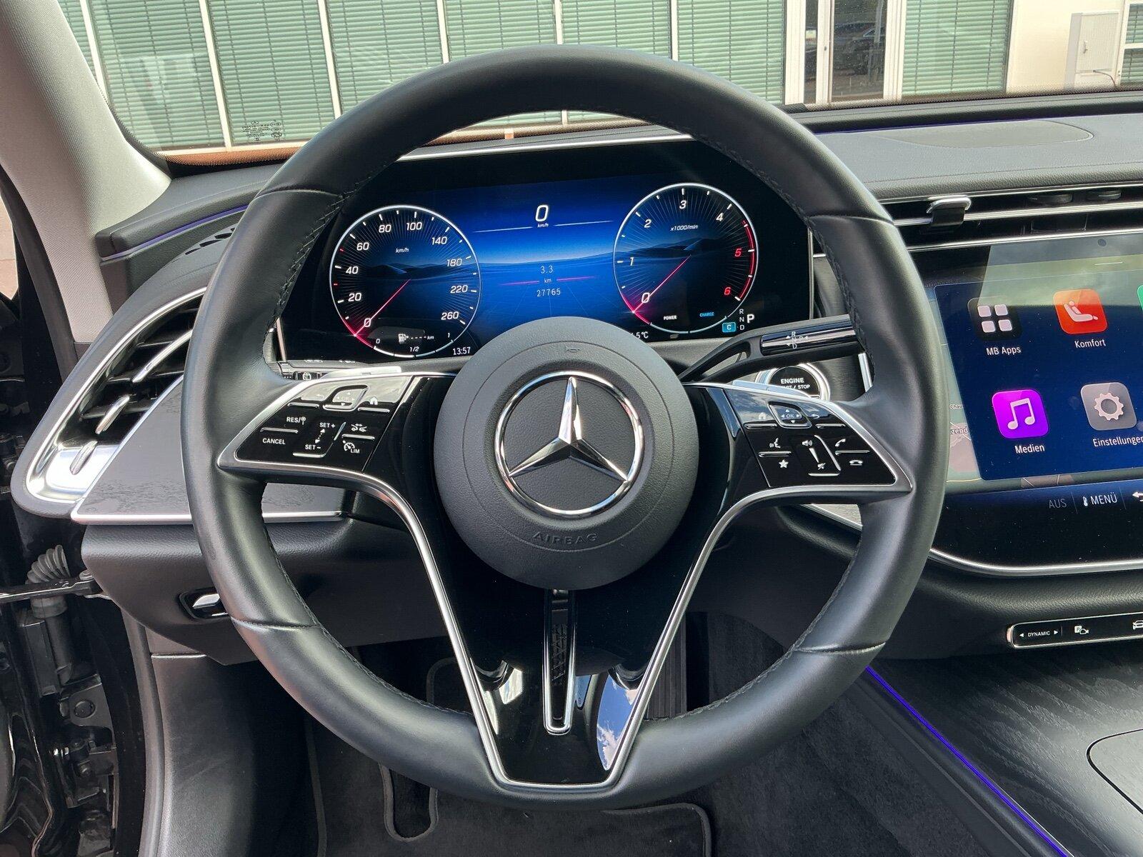 Mercedes-Benz E 220 d T AVANTGARDE RüCam Distro AHK LED Totwin