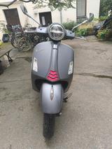 Vespa GTS 300 Super Scheckheftgepflegt HU bis 04/27 - Vespa Motorräder in Berlin
