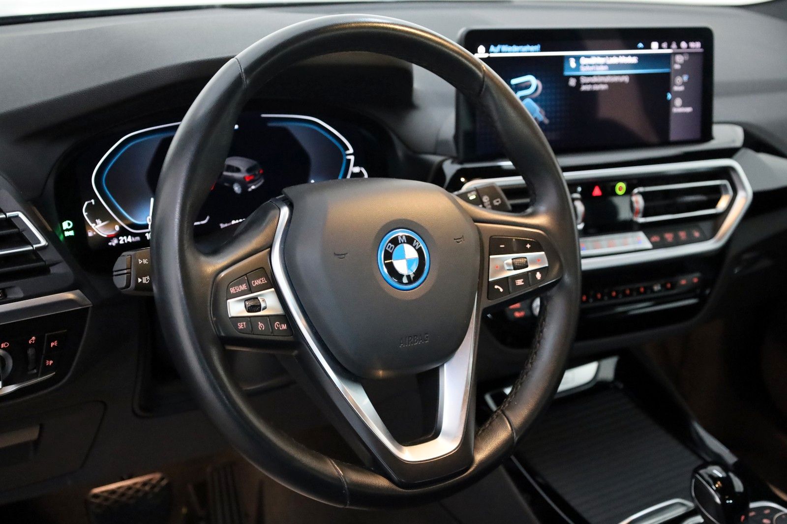 Fahrzeugabbildung BMW X3 xDrive 30 e,Leder,Navi,LED,SH,Kamera,Facelift