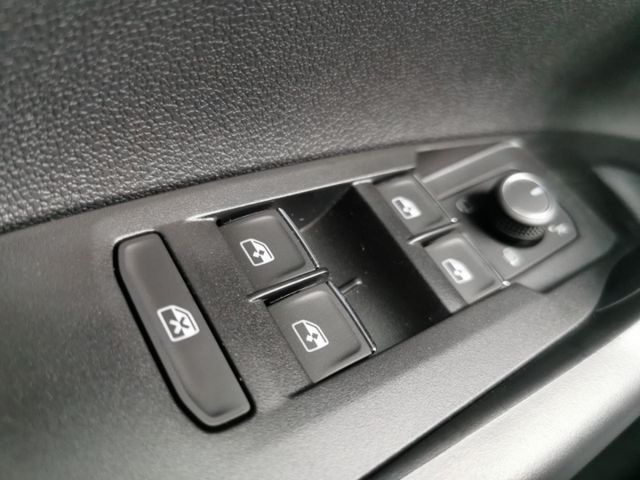 Taigo R-Line 1.5 TSI Navi CarPlay IQ-Drive Klima