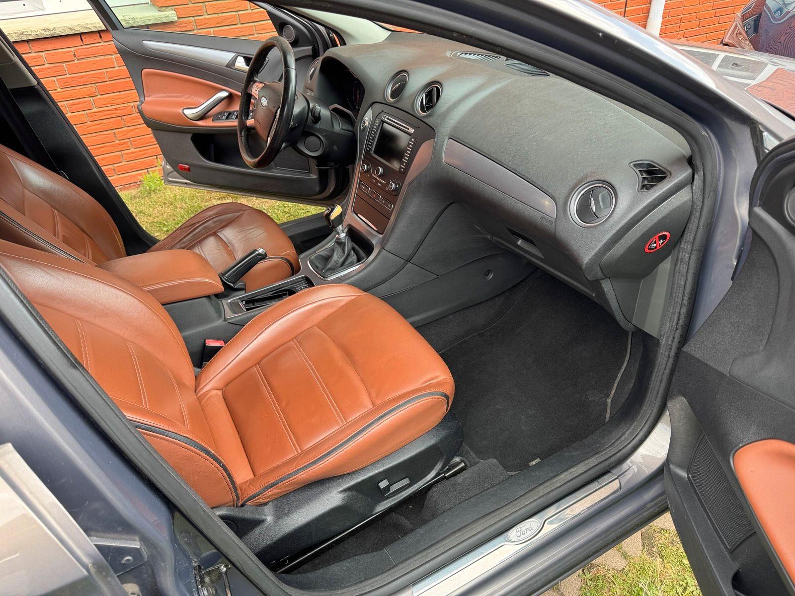 Ford Mondeo 2012 — photo 13
