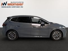 Fahrzeugabbildung BMW 218i Active Tourer M Sport --AHK/HiFi/HeadUp/ACC