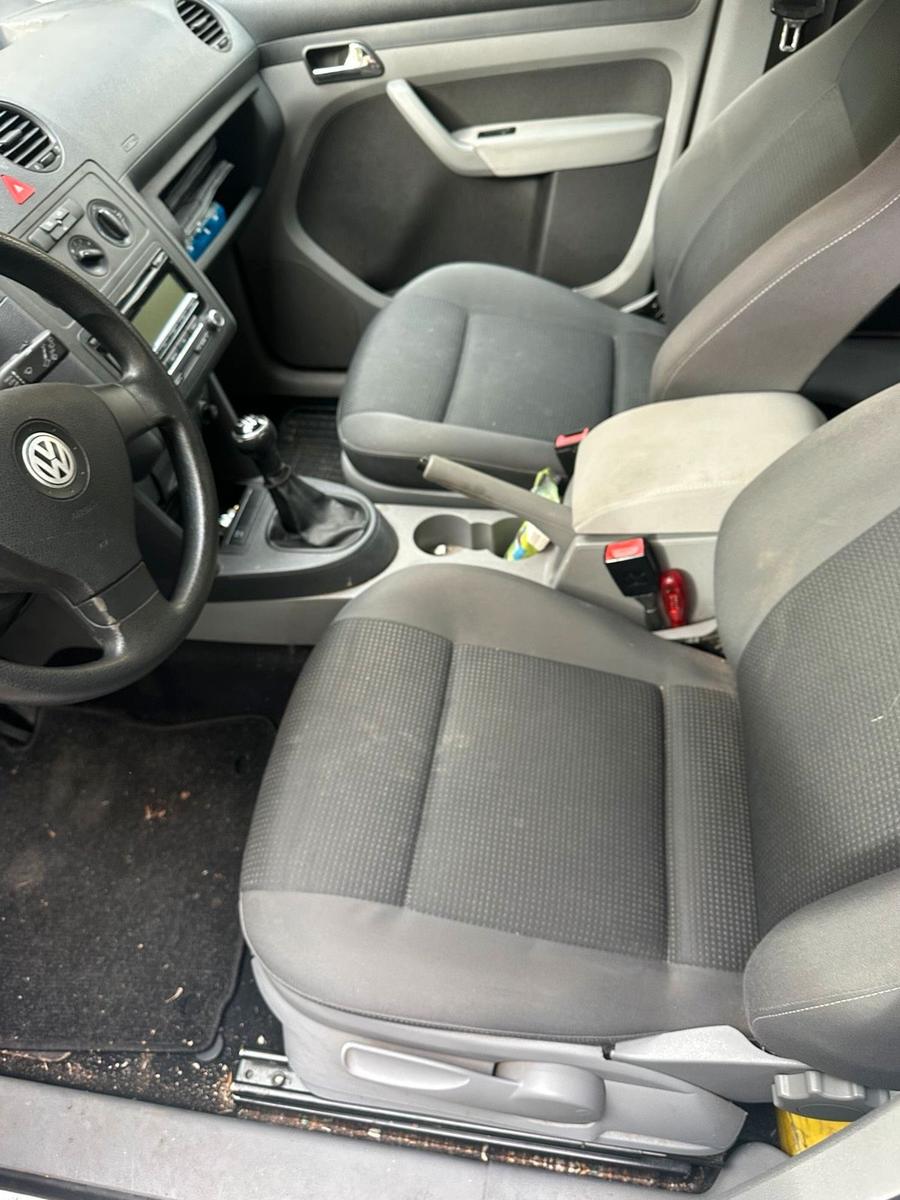 Volkswagen Caddy 2010 — photo 14