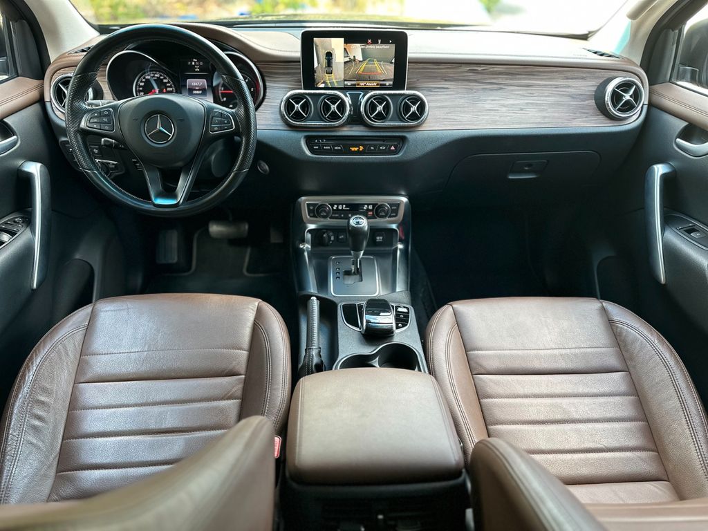 Image of Mercedes-Benz X 250