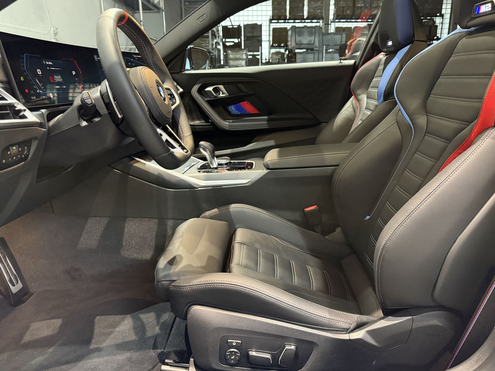 Fahrzeugeinzelansicht 11 Fahrzeugabbildung BMW M2 Coupé |Glasdach elektr. |Sitzverst. mit Memor