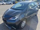 Toyota Aygo AYGO x - Toyota Gebrauchtwagen in Dormagen