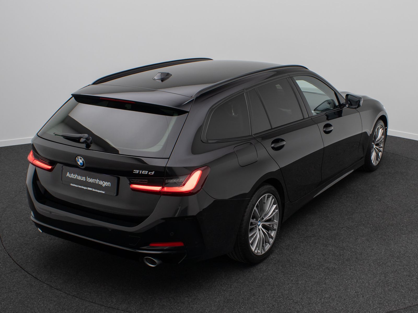 Fahrzeugabbildung BMW 318d GeschwindigReg DAB Cockpit+Widscreen 18Zoll