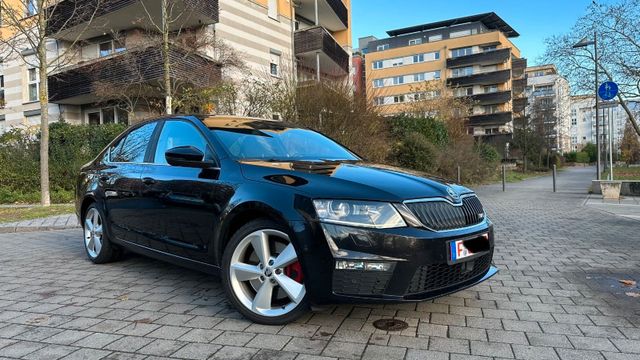 Skoda Octavia Lim. RS 2.0 TDI/ACC/Lane Assist/Navi/LED