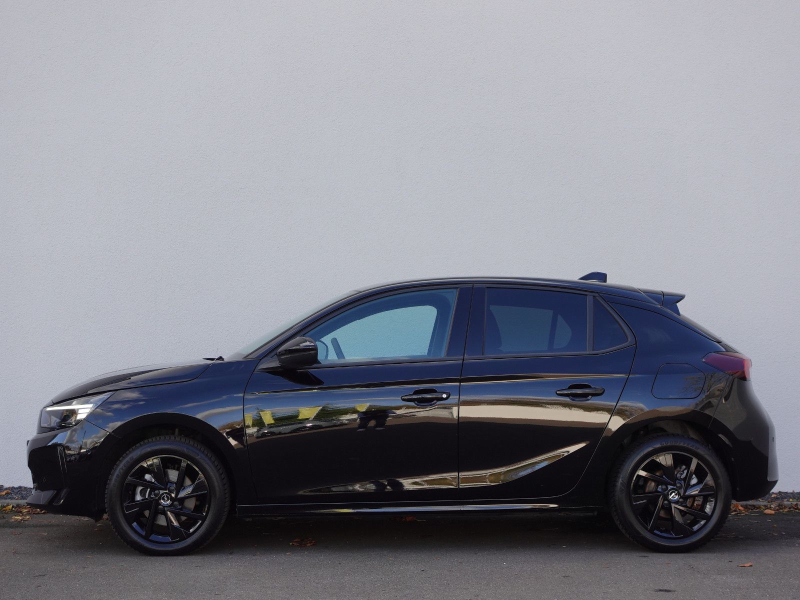 Fahrzeugabbildung Opel Corsa GS 1.2T,Navi,Kamera,Sitzhzg,Allwetter,LED