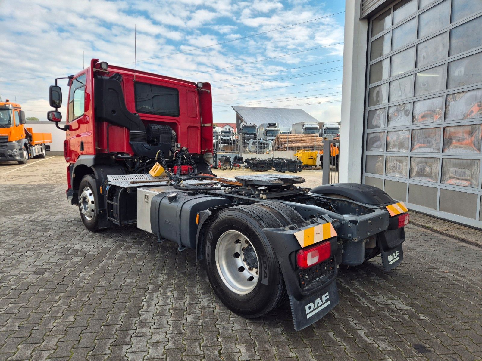Fahrzeugabbildung DAF CF 450 FT 4x2 Hydraulik Alu-Felgen